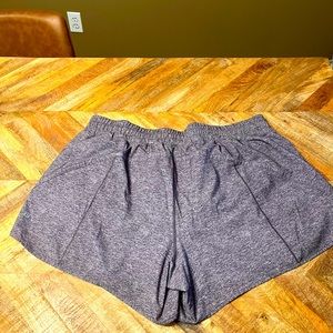 Lululemon mid rise lined shorts 5 inch, size 20